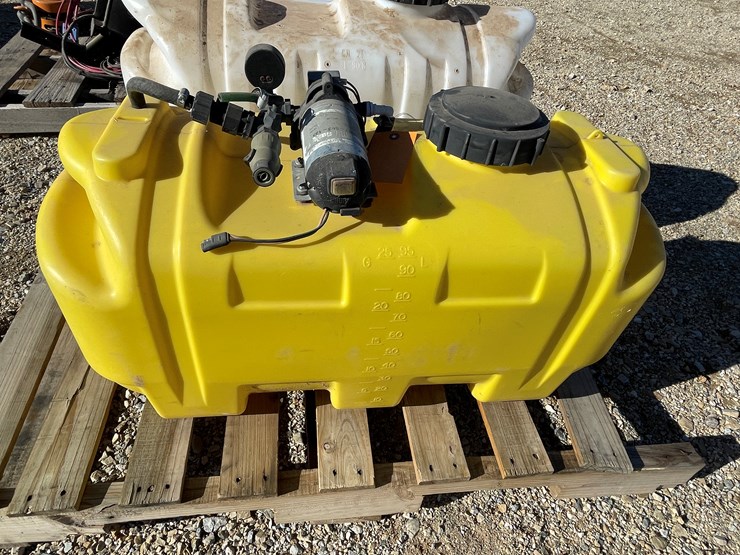 #3126-•-lot-3126-image-3