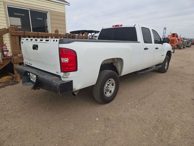 2009-chevrolet-silverado-2500-image-3