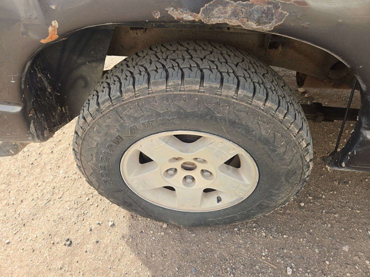 2004-dodge-ram-1500-image-17