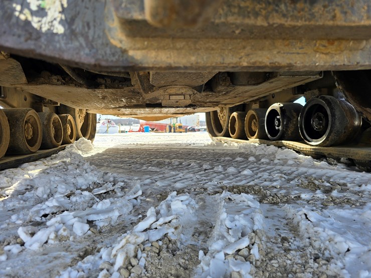 2003-challenger-mt855-image-43