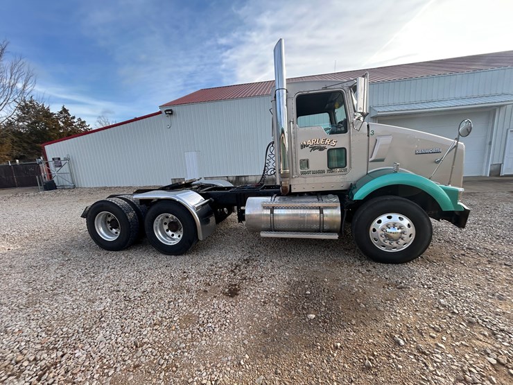 2001-kenworth-t800-image-29