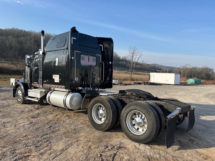 2005-western-star-4900-image-3