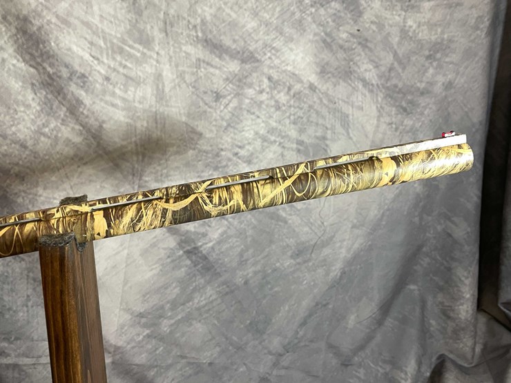 #2327-•-hatfield-gun-co.-12-ga.-semi-auto-shotgun,-sn:-12a23-001696-image-9