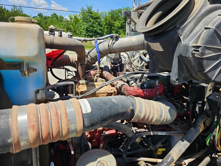 2012-peterbilt-382-image-55