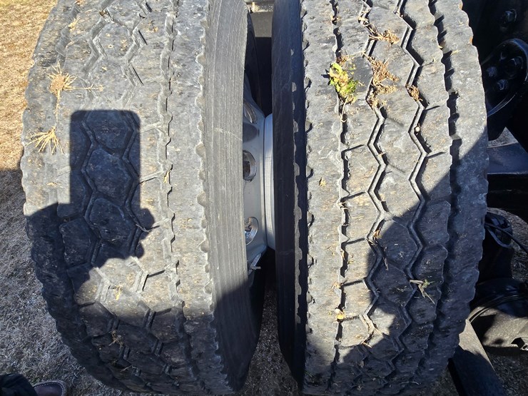 2012-freightliner-cascadia-113-image-82