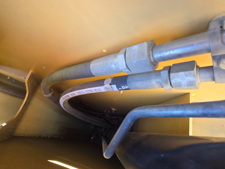 caterpillar-297c-image-36