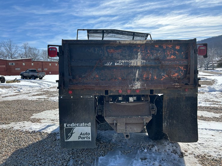 1984-ford-f700-image-9