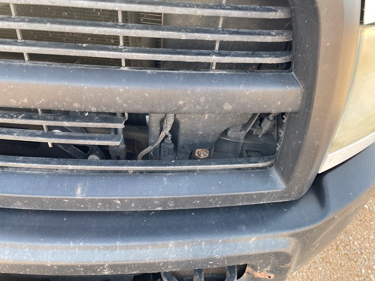 2012-dodge-2500-image-32