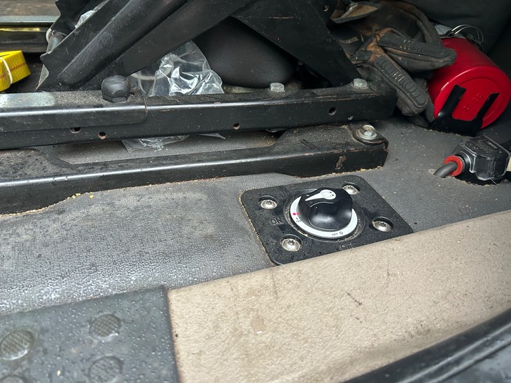 2015-freightliner-cascadia-125-image-60