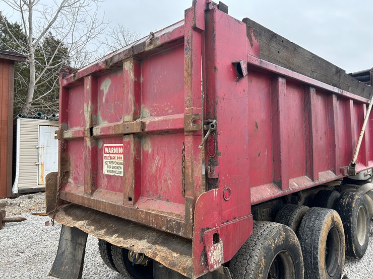 1988-peterbilt-357-image-68