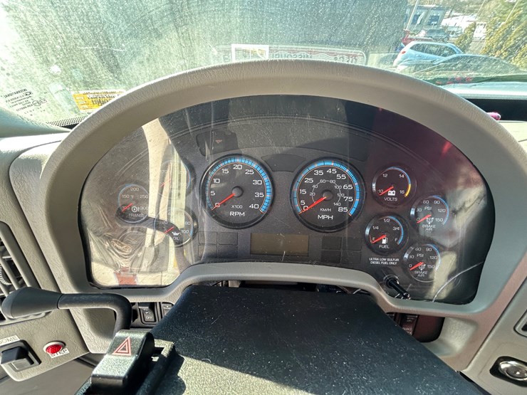 2010-international-durastar-4300-image-76