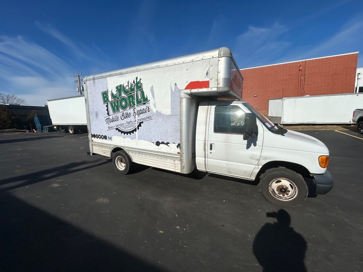 2006-ford-e450-image-29