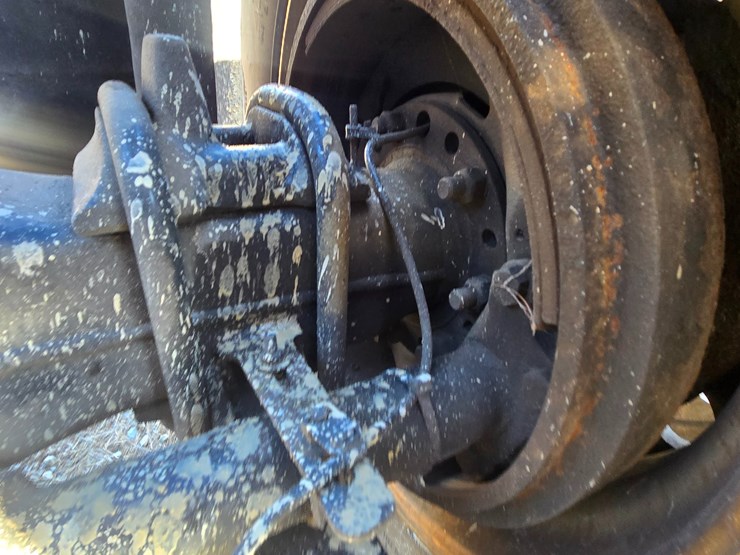 2014-freightliner-cascadia-125-image-83