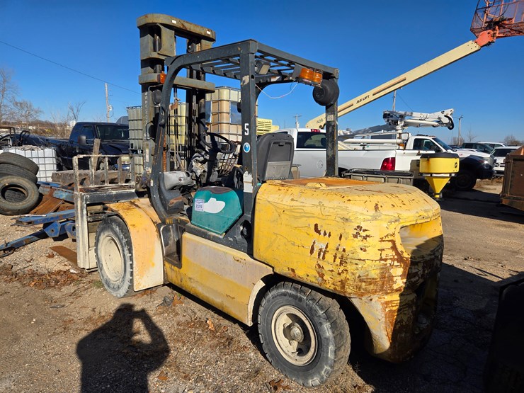 komatsu-fd45t-8-image-5