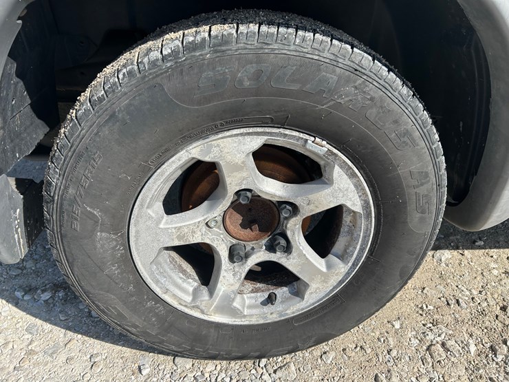 2003-chevrolet-tracker-image-25