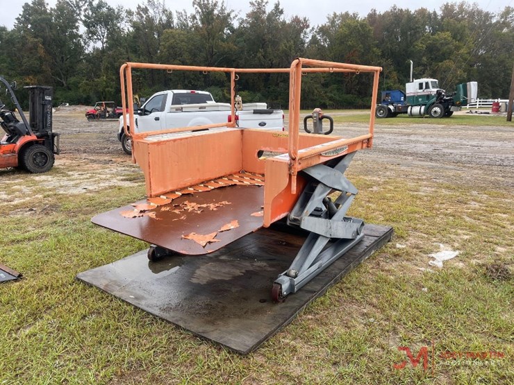 ballymore-plde15-electric-loading-dock-image-2