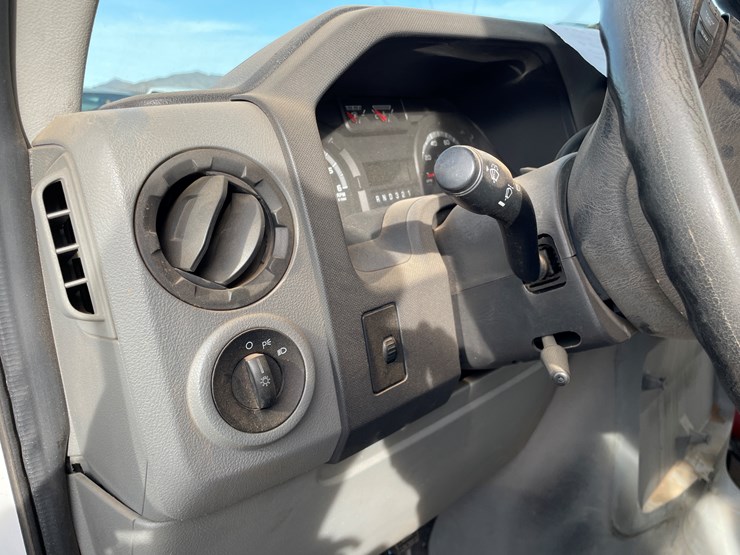 2009-ford-e350-image-10