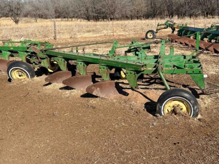 john-deere-5-image-1