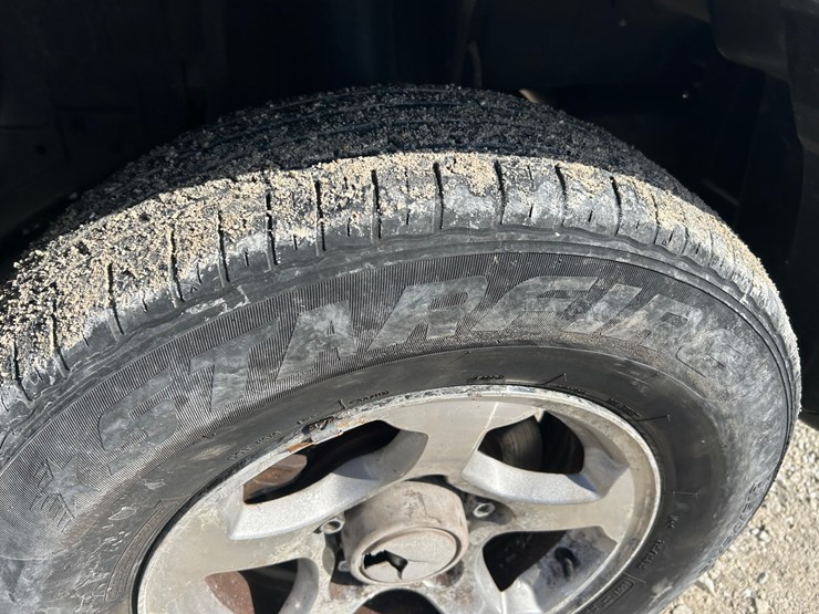 2003-chevrolet-tracker-image-28