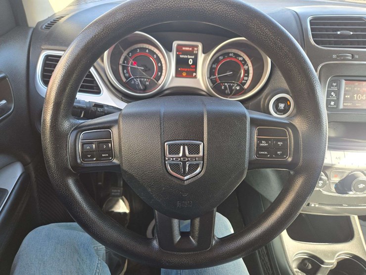 2014-dodge-journey-sxt-image-15