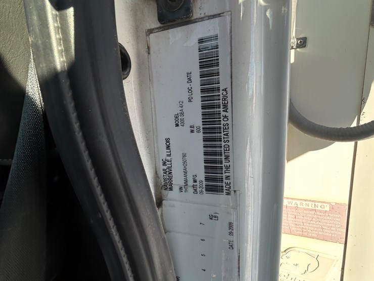 2010-international-durastar-4300-image-67