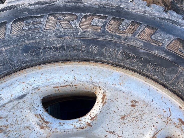 #3306-•-pallet,-ramps,-rims,-and-tires-image-7