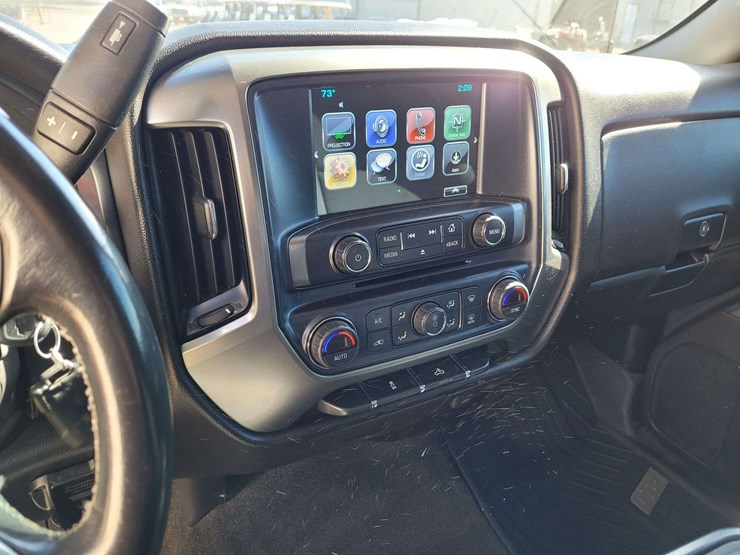 2019-chevrolet-silverado-1500-lt-image-15