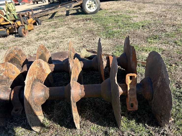 #37602-•-lot-of-disk-blades-&-mis-parts-image-7