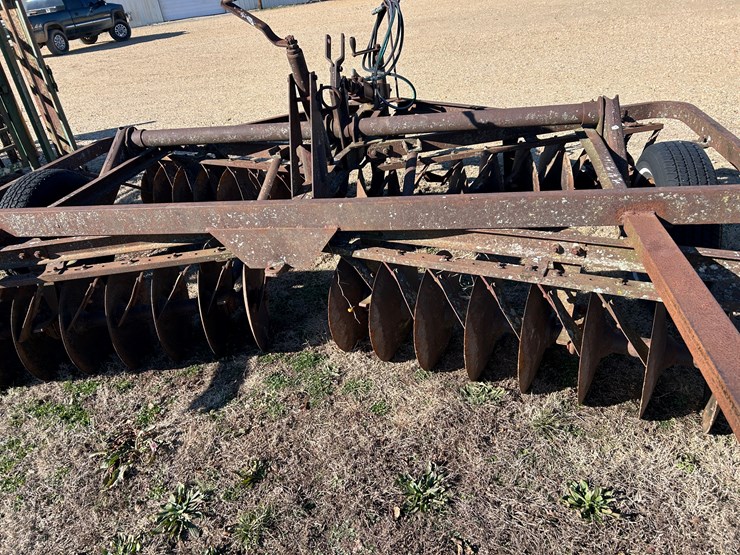 john-deere-11-image-3