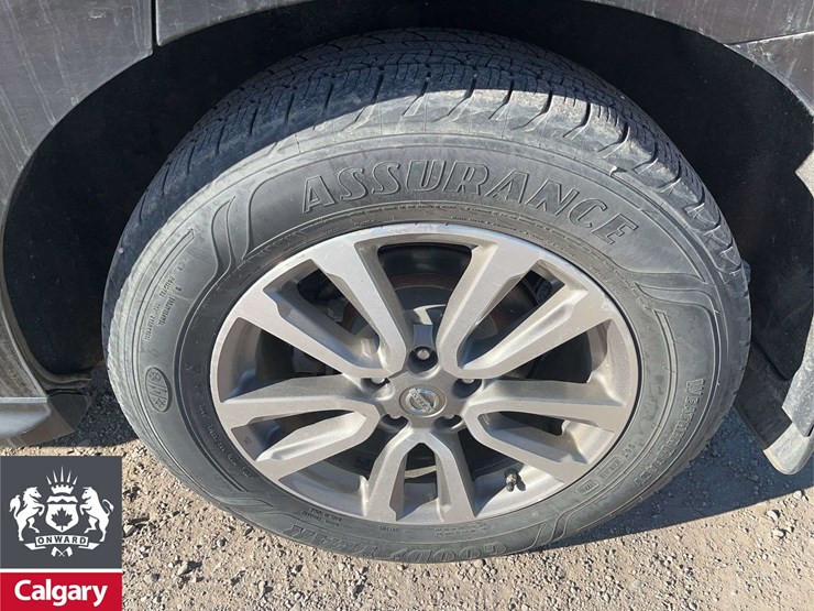 2015-nissan-pathfinder-image-11