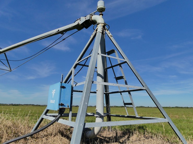 valley-model-8000-irrigation-system-image-2