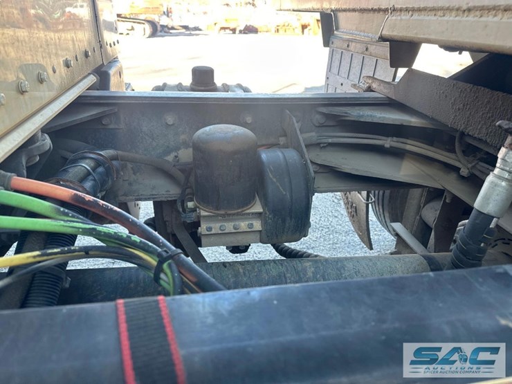 2015-kenworth-t370-image-9