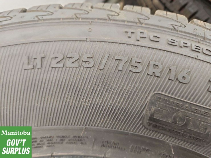 set-of-4-general-grabber-hts-tires-225/75r16-image-3