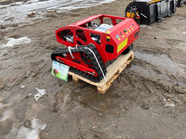 future-crawler-lawn-mower-image-3