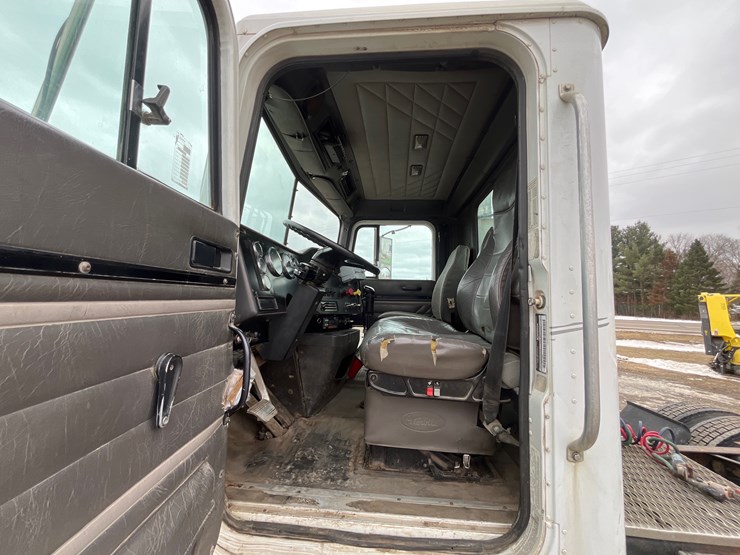 1998-international-9100-image-29