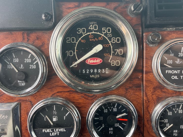 1998-peterbilt-379-image-44