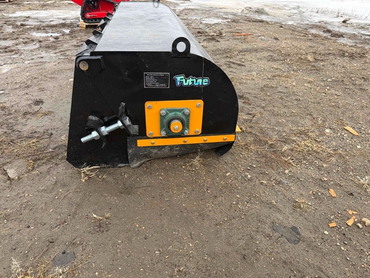 future-box-broom-sweeper-image-7