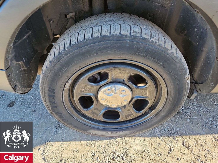 2019-ford-explorer-image-12