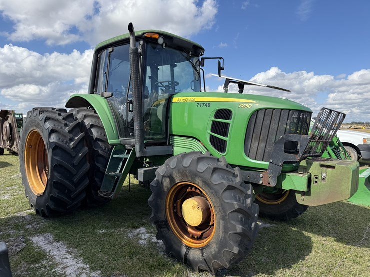 john-deere-7230-image-1