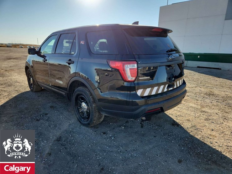 2019-ford-explorer-image-3