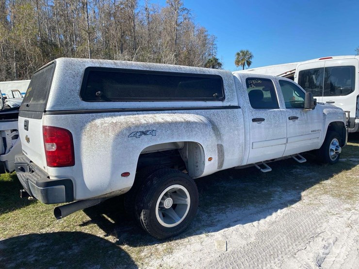 2008-chevrolet-silverado-3500-image-3