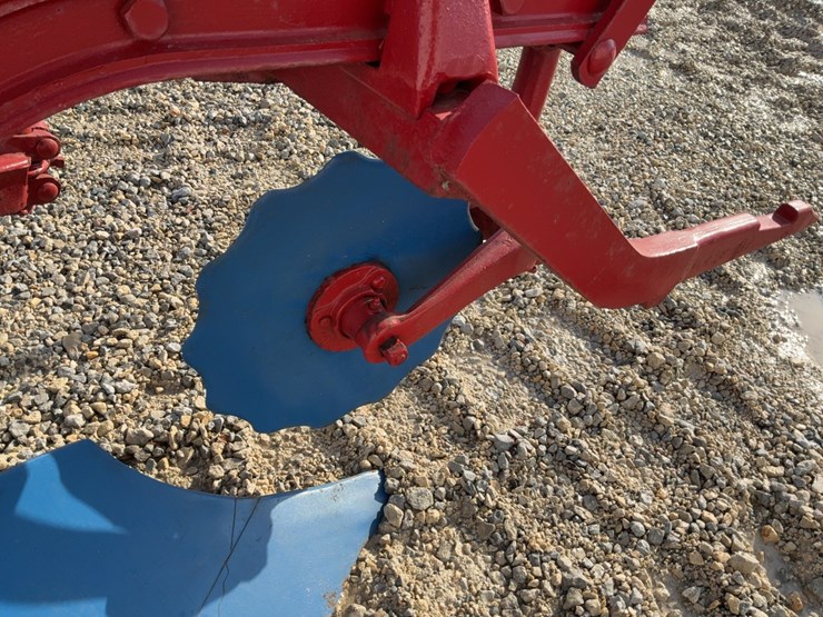 ih-2-14”-plow-image-20