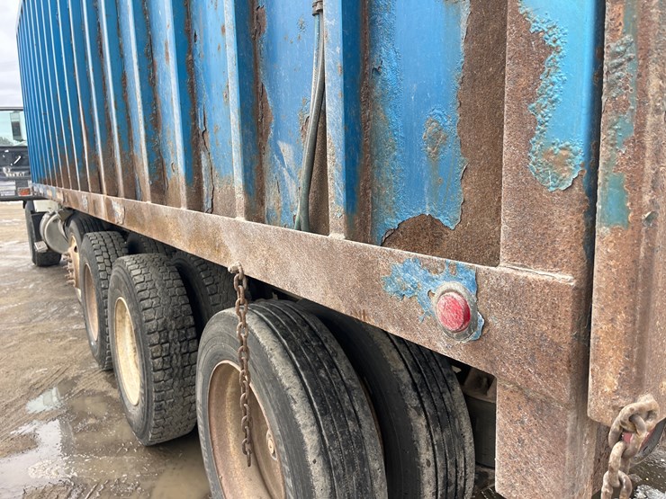 1998-mack-rd690s-image-27