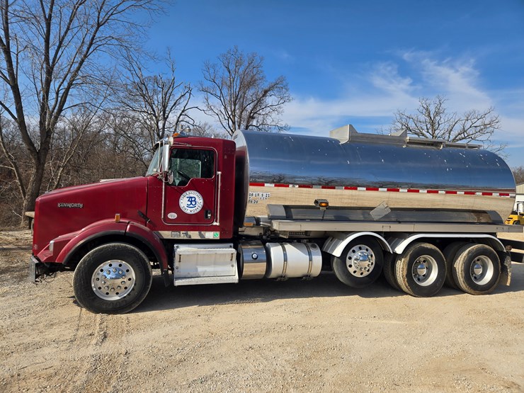 2015-kenworth-t800-image-7