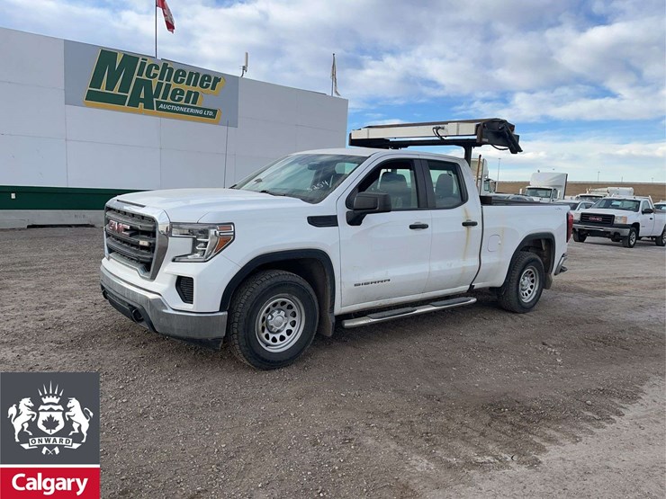 2020-gmc-sierra-1500-image-1