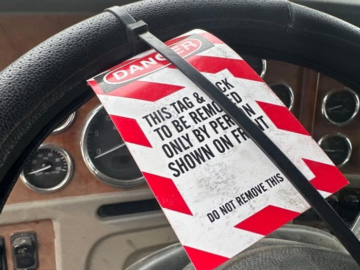 2007-peterbilt-357-image-24