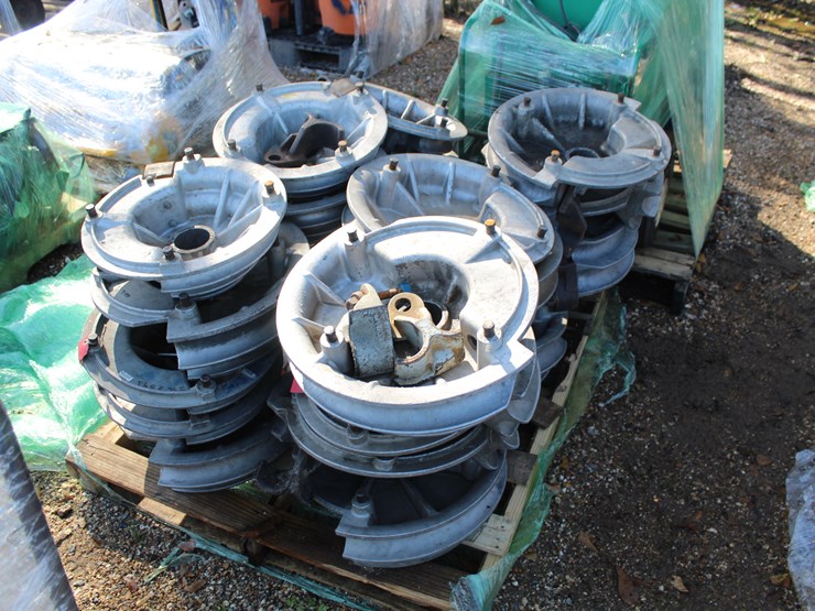 #5177-•-pallet-of-shoes-for-benders-image-4