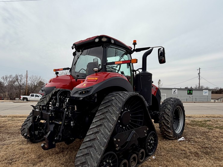 2021-case-ih-magnum-340-afs-connect-rowtrac-image-9