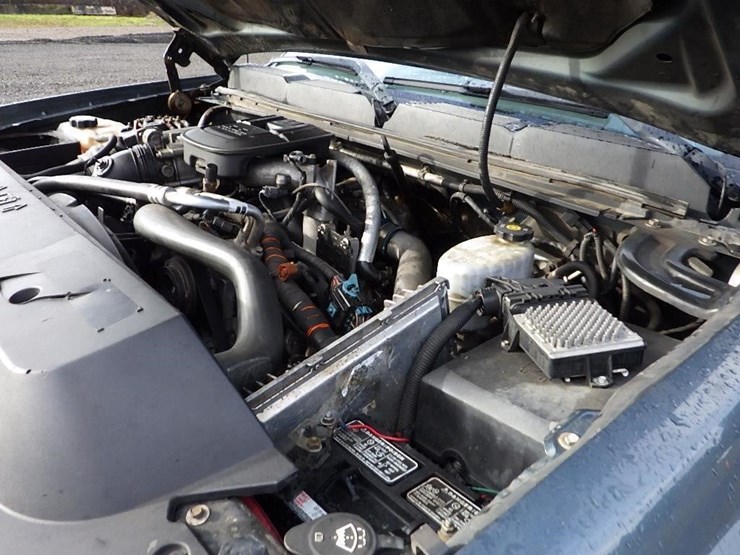 2011-chevrolet-2500-image-12