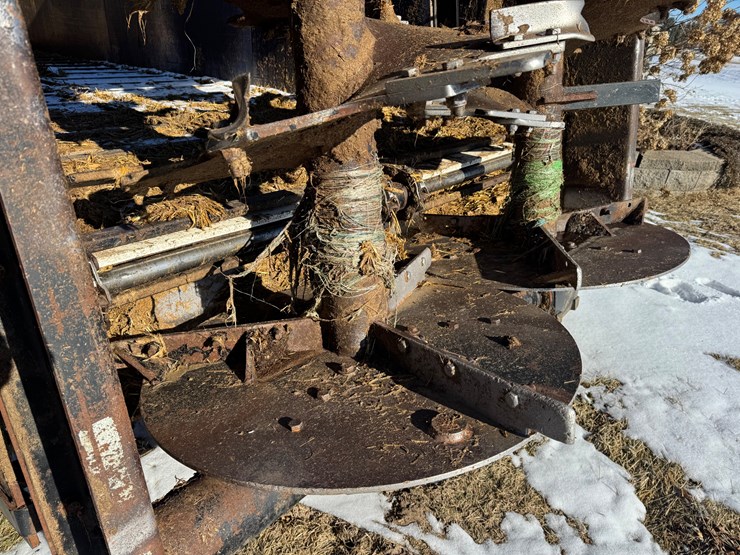 #4808-•-art's-way-x900-image-22